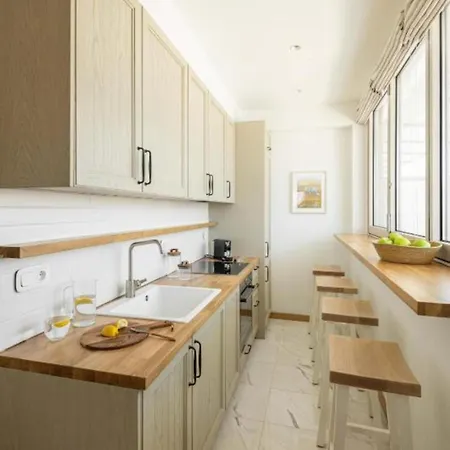 Lavish Unique Penthouse Next To The Seafront Daire *