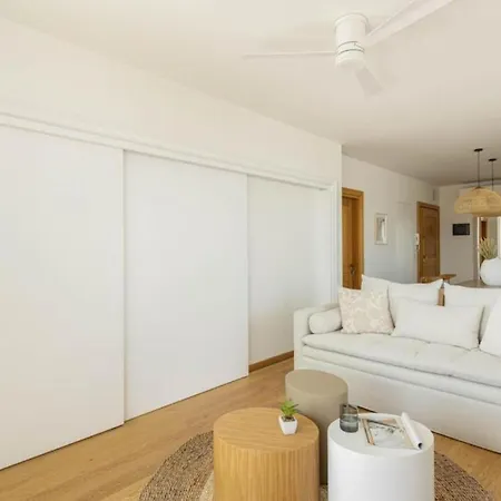 Lavish Unique Penthouse Next To The Seafront Selanik