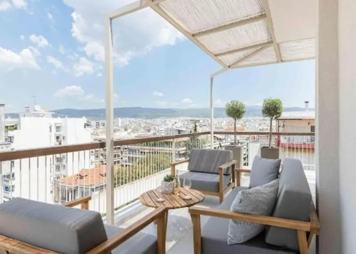 Lavish Unique Penthouse Next To The Seafront Appartement